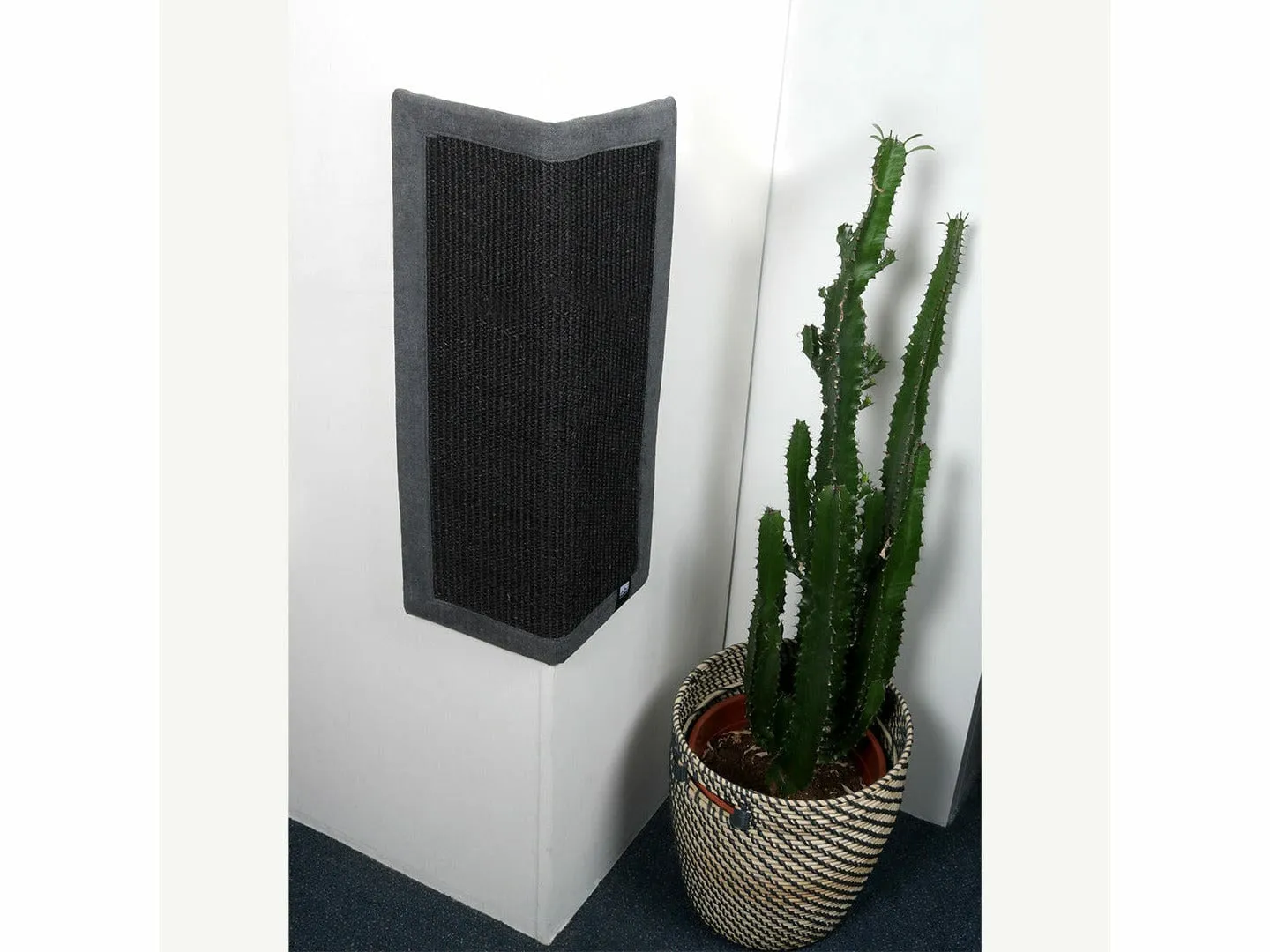 CAT SCRATCHING MAT KRAPPA SQUARE 38x38x1,5CM black