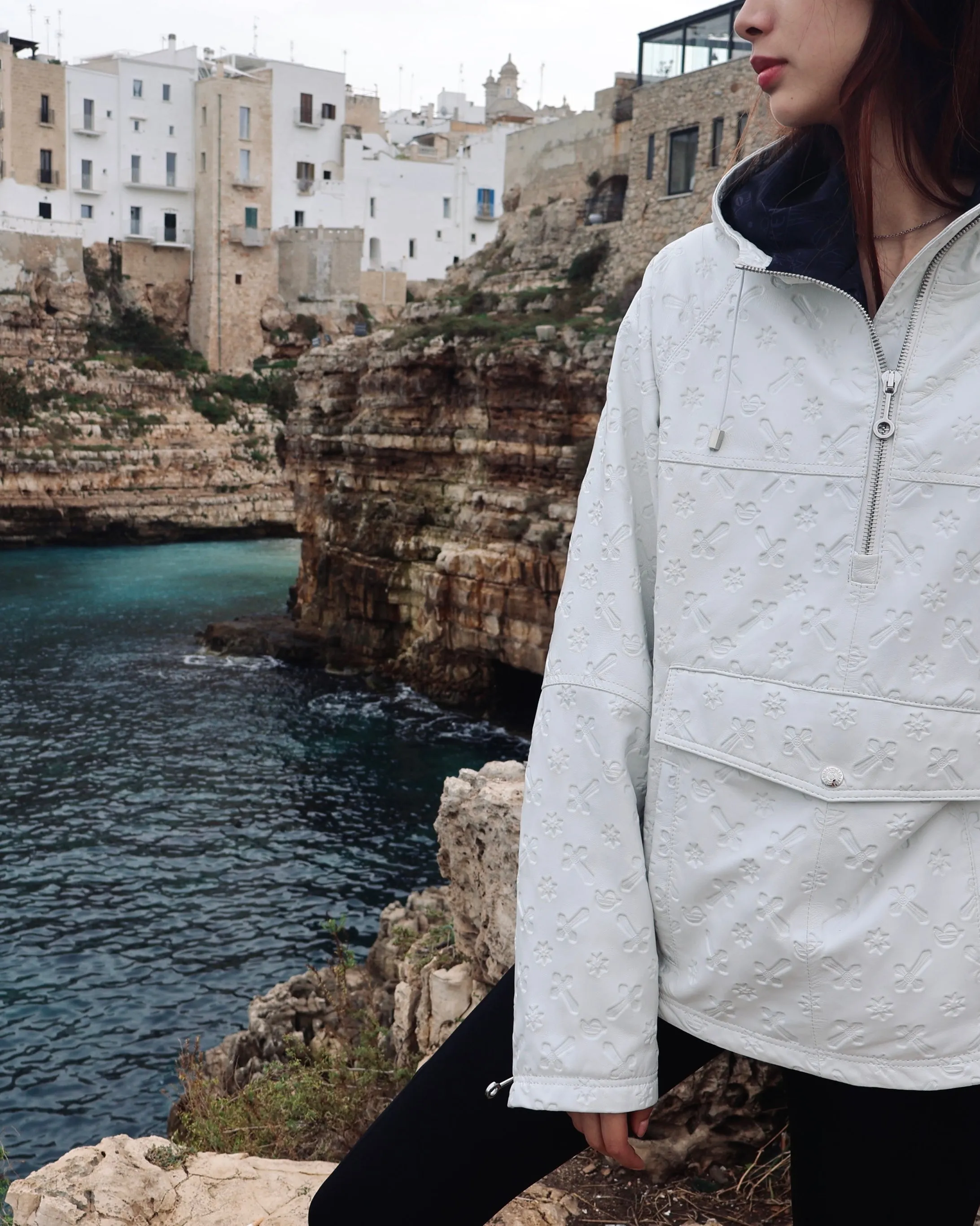WHITE LEATHER HOODED PADDED JACKET