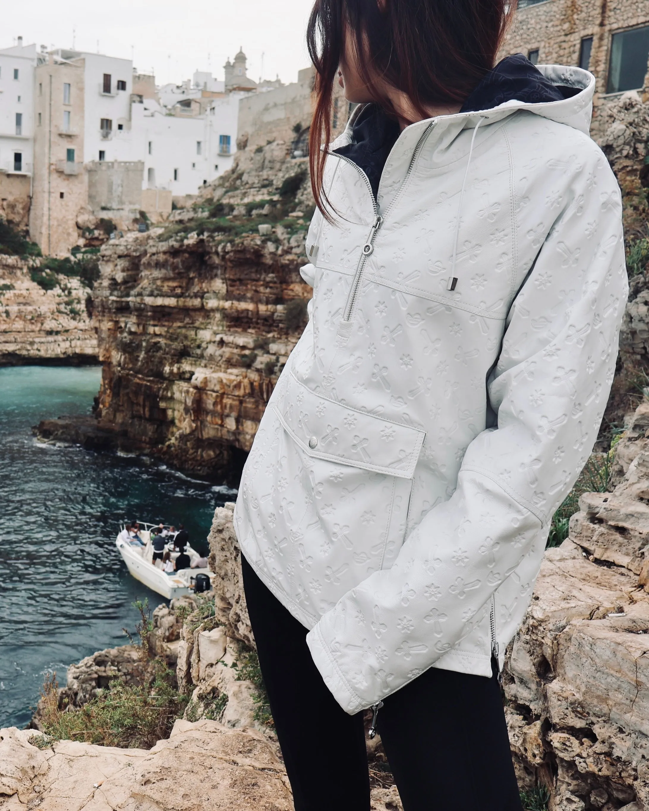 WHITE LEATHER HOODED PADDED JACKET